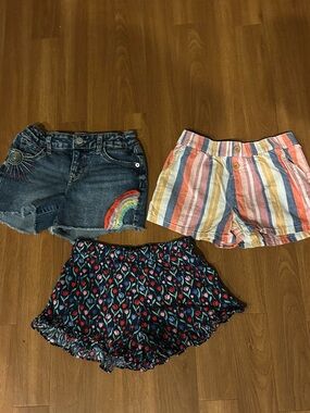 Girls 3 Shorts — Cat & Jack Denim Osh kosh Striped Cotton, & Navy Floral Sz 8